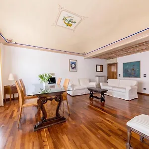 Royal Domus - Via Mazzini Apartment Perugia