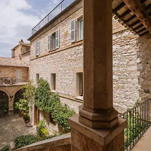 Comunicanti, Tra Antico E Moderno Apartment Assisi
